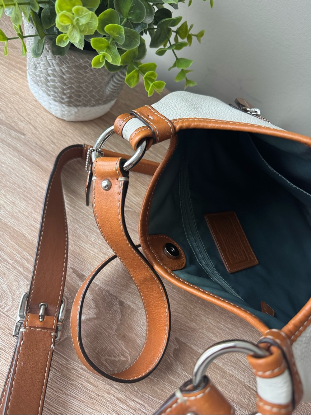 Coach White Pebbled Leather Crossbody with Tan Trim - Picture 6 of 9